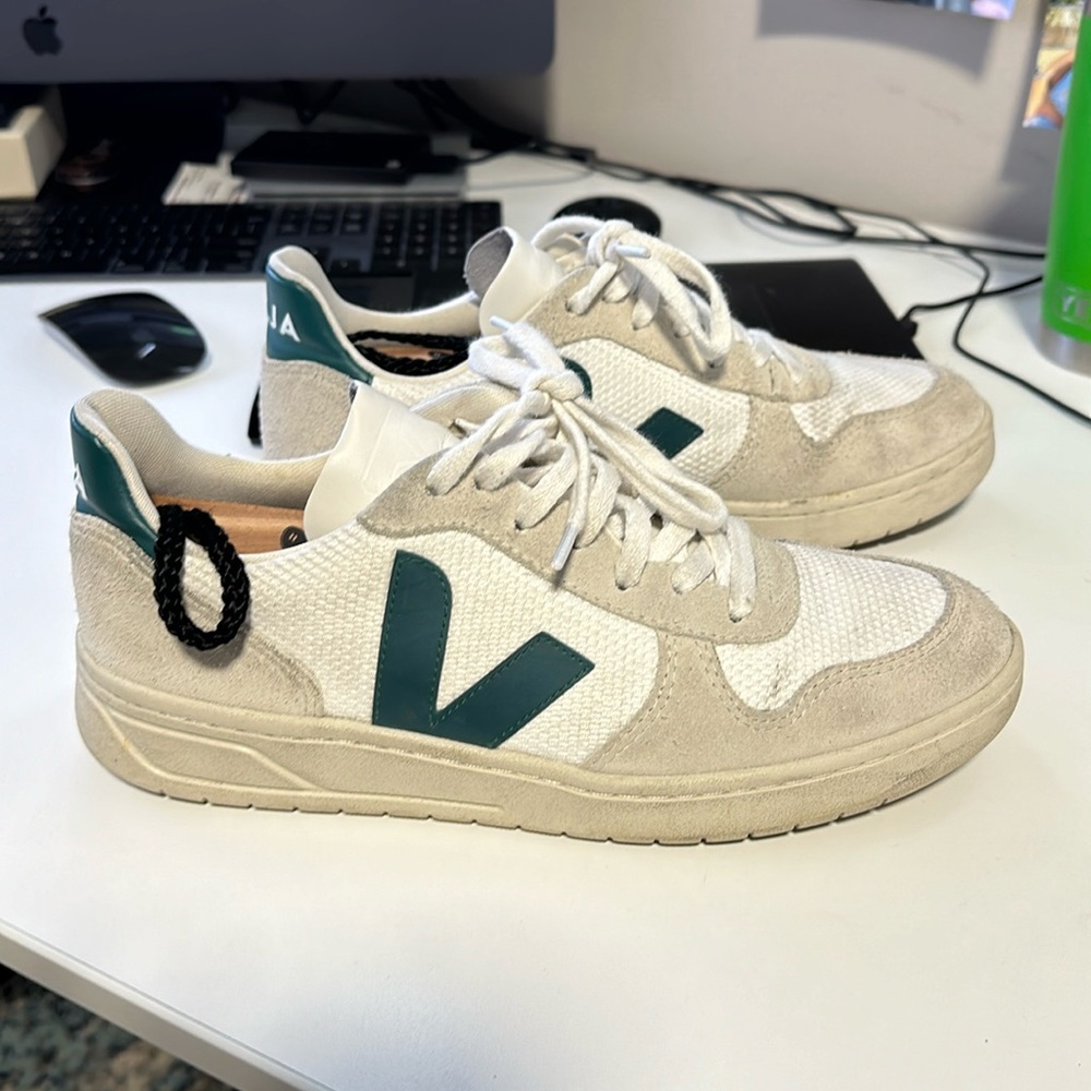 Veja V-10